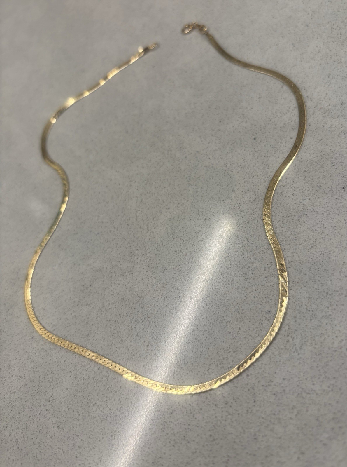 Vintage 14K Solid Yellow Gold Herringbone Necklace ~ 0.25” ~ 4.15g