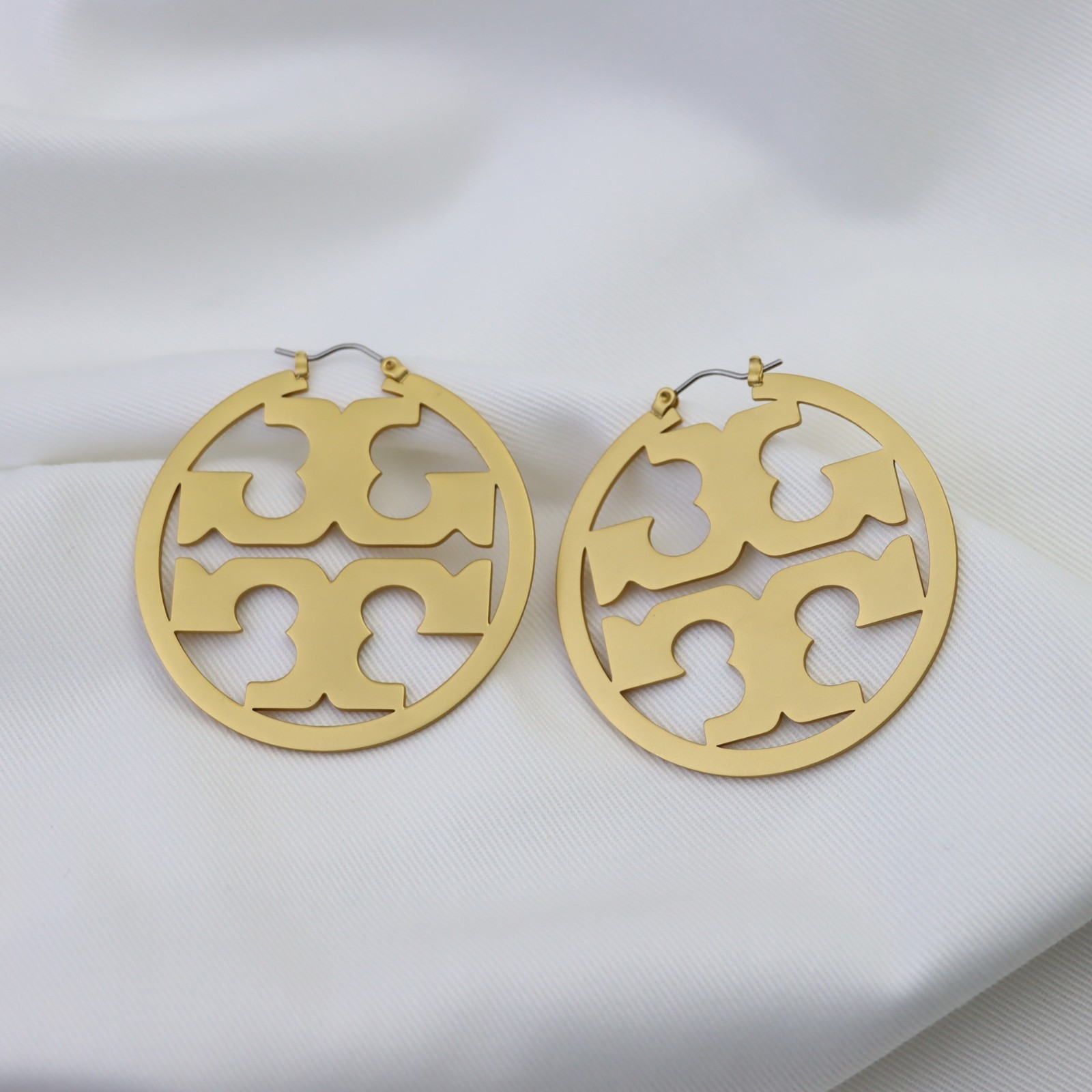 New Tory Miller Matte Gold Hoop Earrings 18K Gold-Plated Size:5*5cm