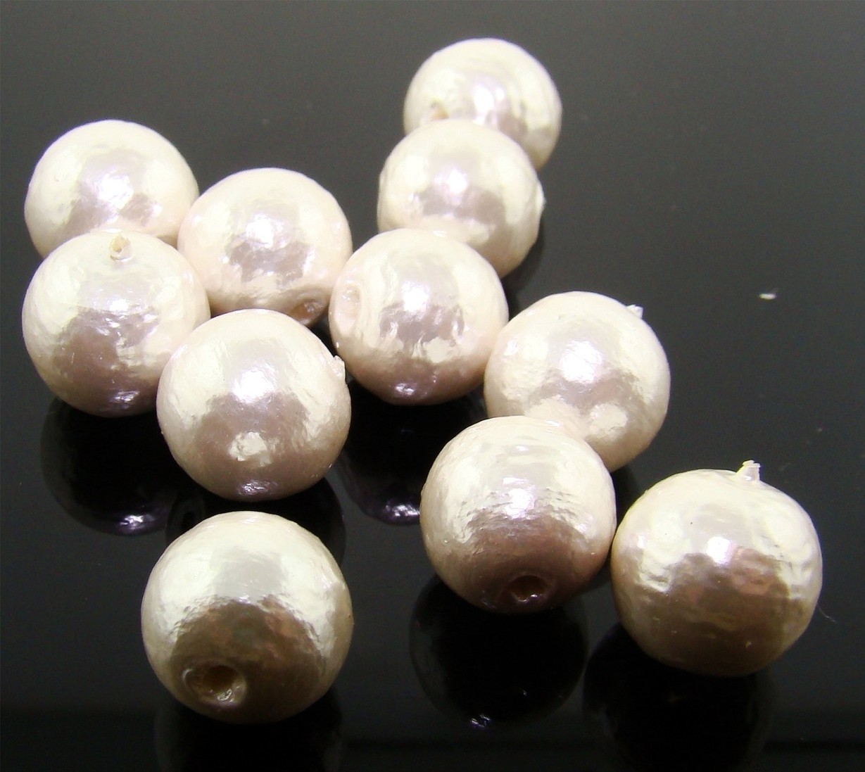 12 Vintage Japanese White Pearl Cotton Textured 11mm. Round Beads – Rare! 5252
