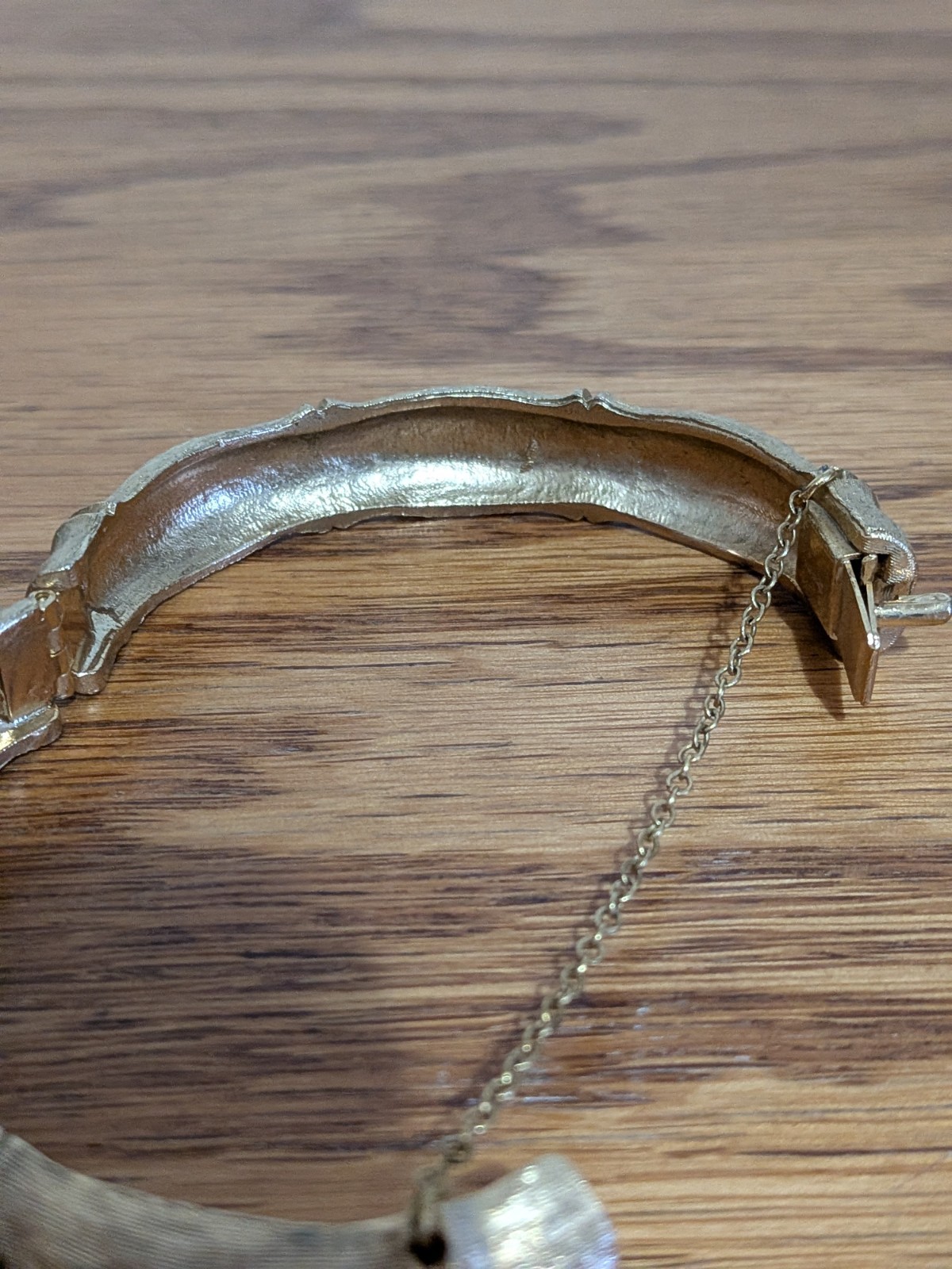 Vintage Napier Satin Brushed Gold Tone Bamboo Bangle Bracelet Safety Chain