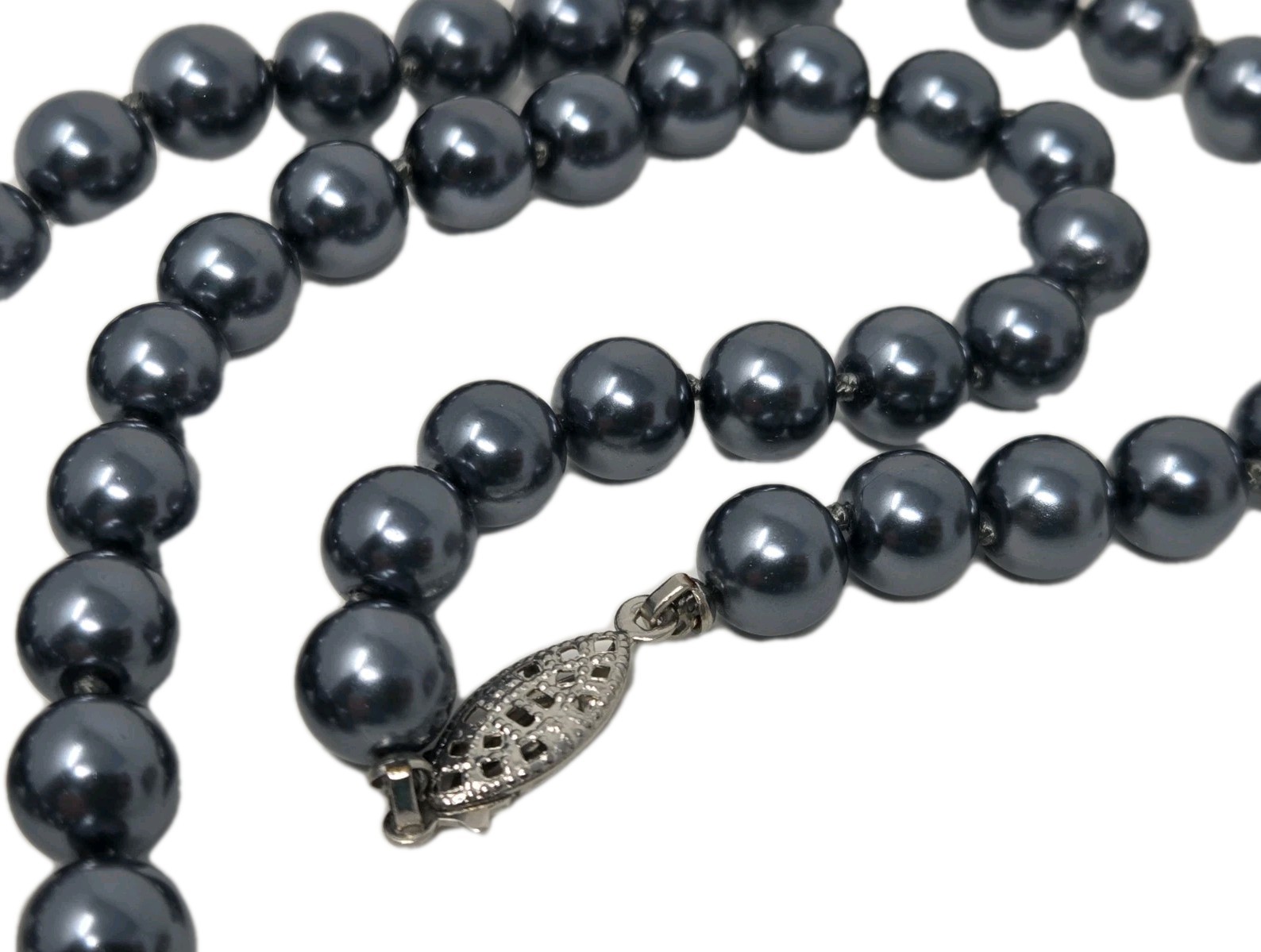 Gray Faux Pearl Necklace 17 Inches Knotted 8mm Beads Vintage Sheen Unsigned