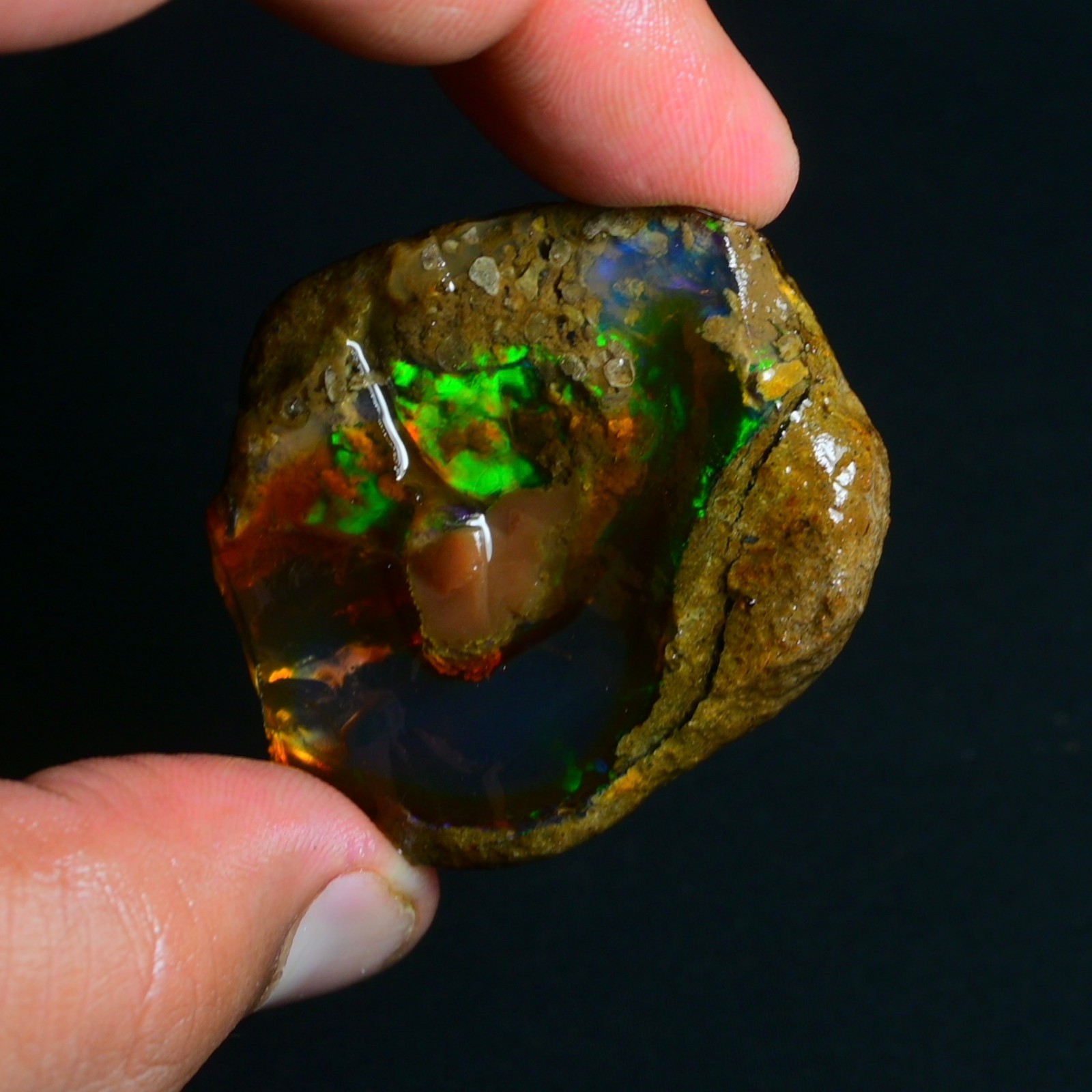 Stunning Multi Fire Natural Ethiopian Oil Opal Rough 141 Cts Raw Opal Specimen
