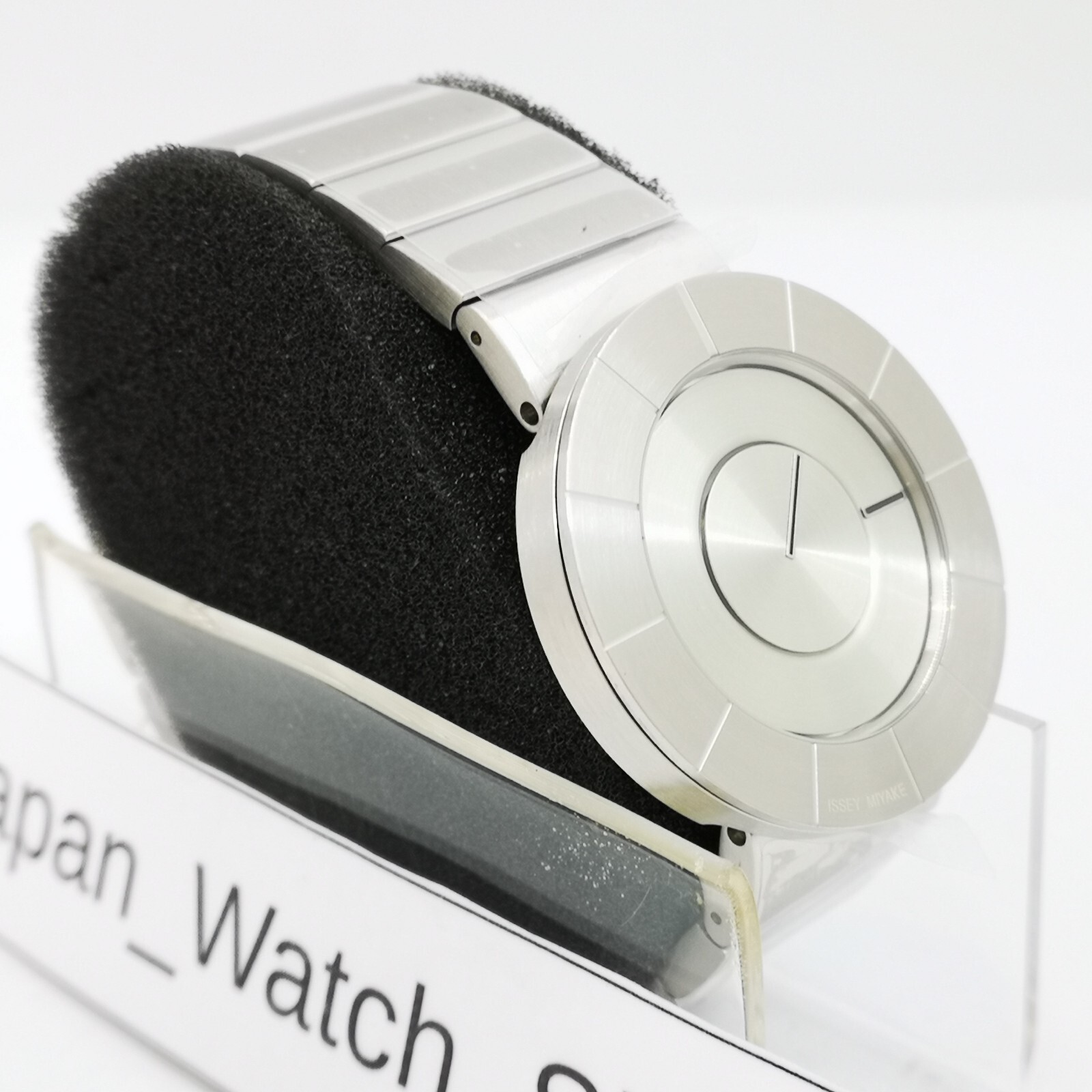 ISSEY MIYAKE TO Tio Yoshioka Tokujin design NY0N001 Silver Men Watch New in Box