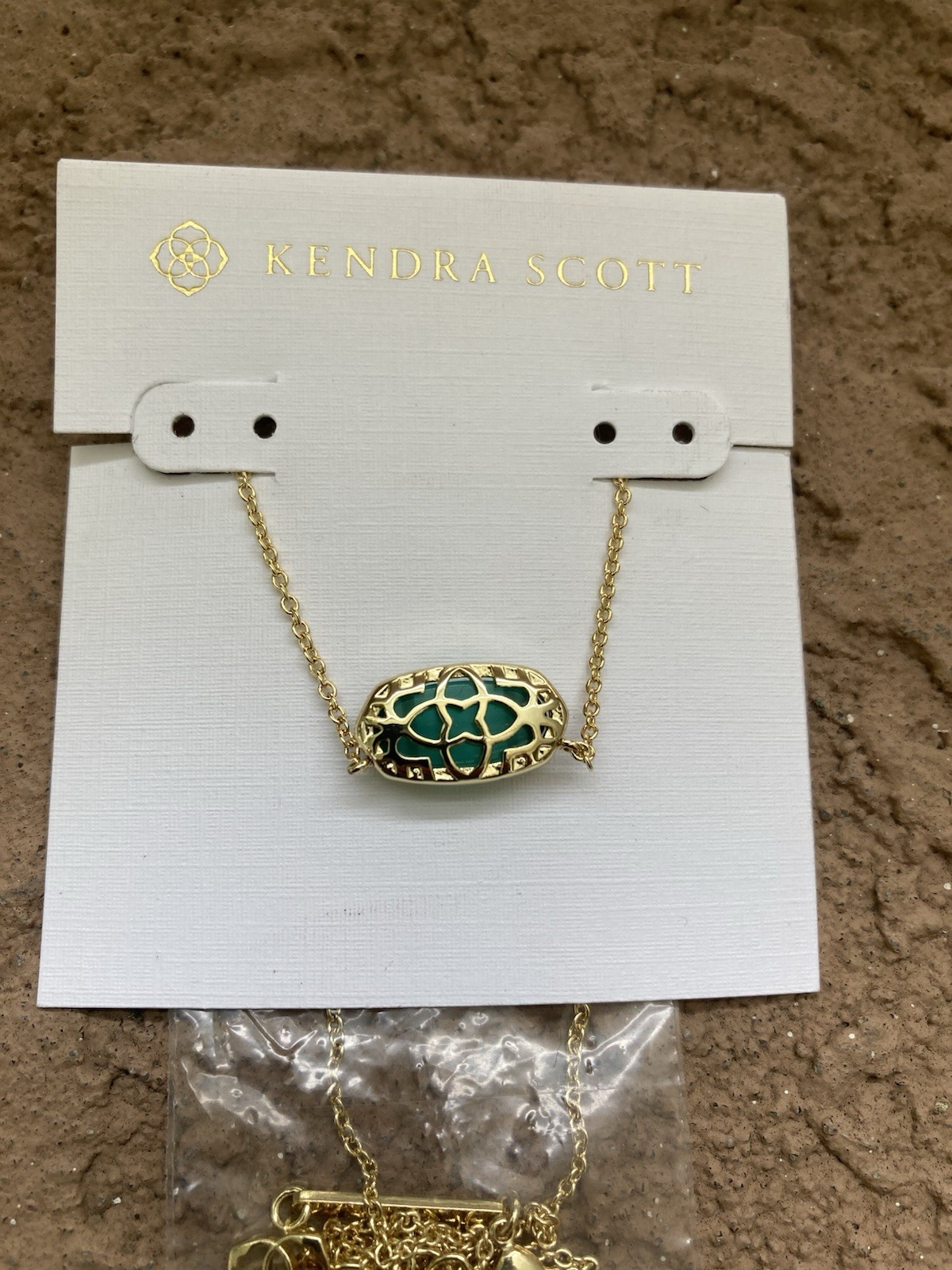 KENDRA SCOTT “Elisa” EMERALD GREEN CATS EYE 14k Goldplated Necklace – NEW