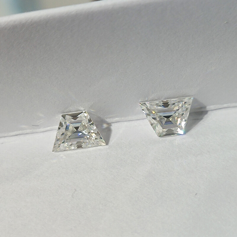 Trapezoid Shape White D Color VVS1 Clarity Loose Moissanite Stone Excellent Cut