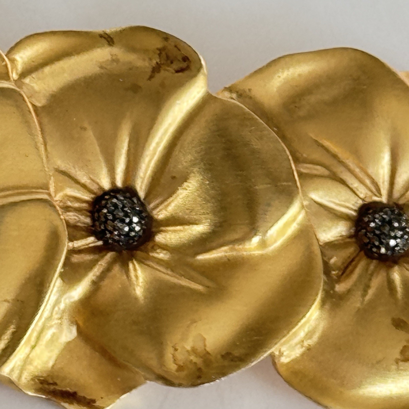 Vintage Judith Jack 80s/90s Satin Brushed Gold Tone Trio Pansy Flower Brooch HTF