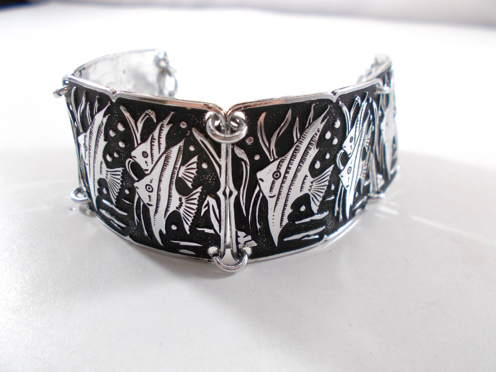 VTG Silver Tone & Black Angel Fish Aluminum Panel Bracelet W. German Free Ship
