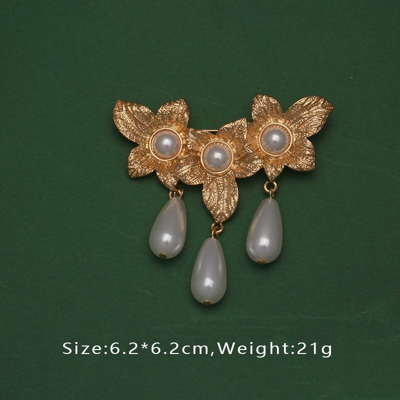 Baroque French Retro Pearl Exquisite Brooch Pin Summer Skirt Party Accessories