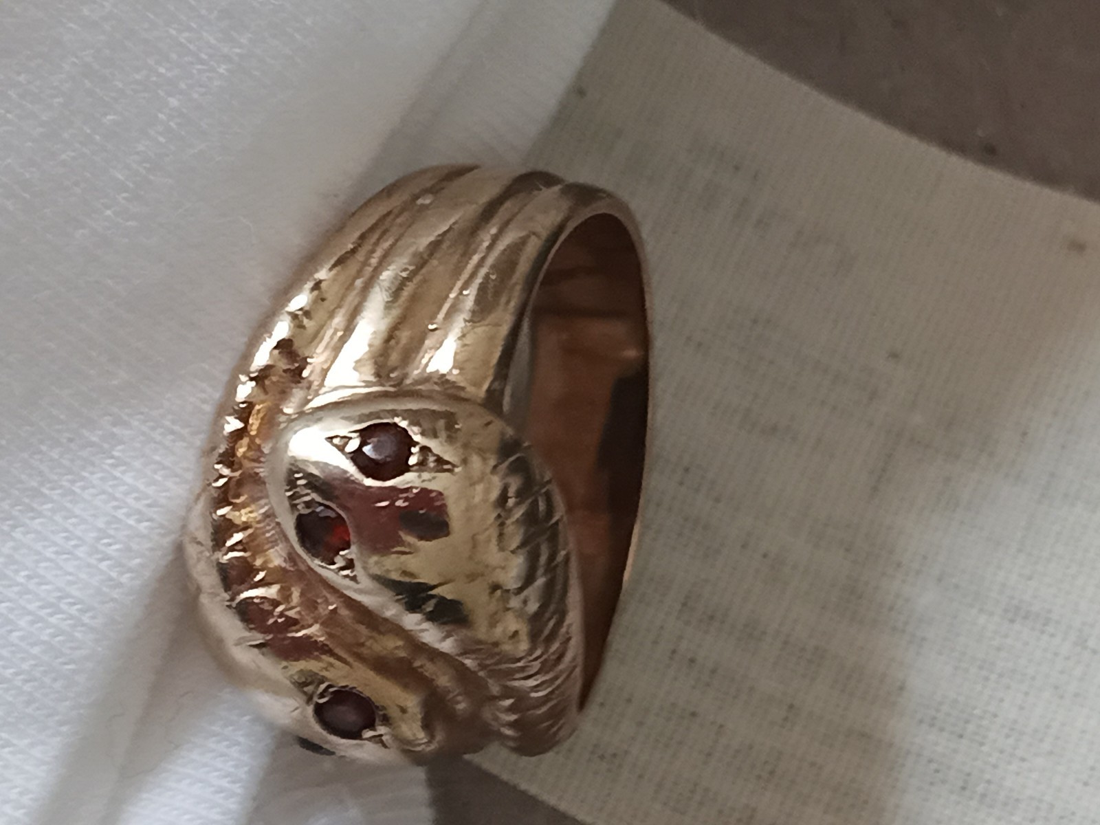 9 Carat Yellow Gold Double Snake Ring Garnet Eyes, Size J/k