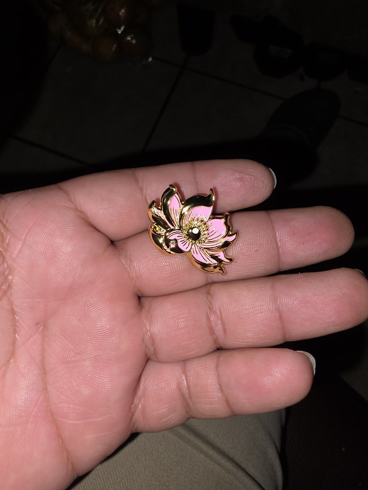 Lotus Flower Brooches Pins Women Enamel Pearl Flower Wizards 2026