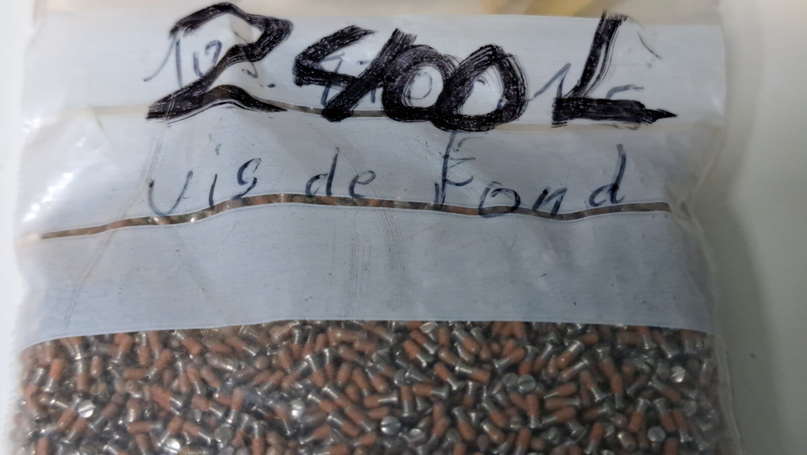Vis de Fond 120 x 330 2400 L Watch screw for Repair