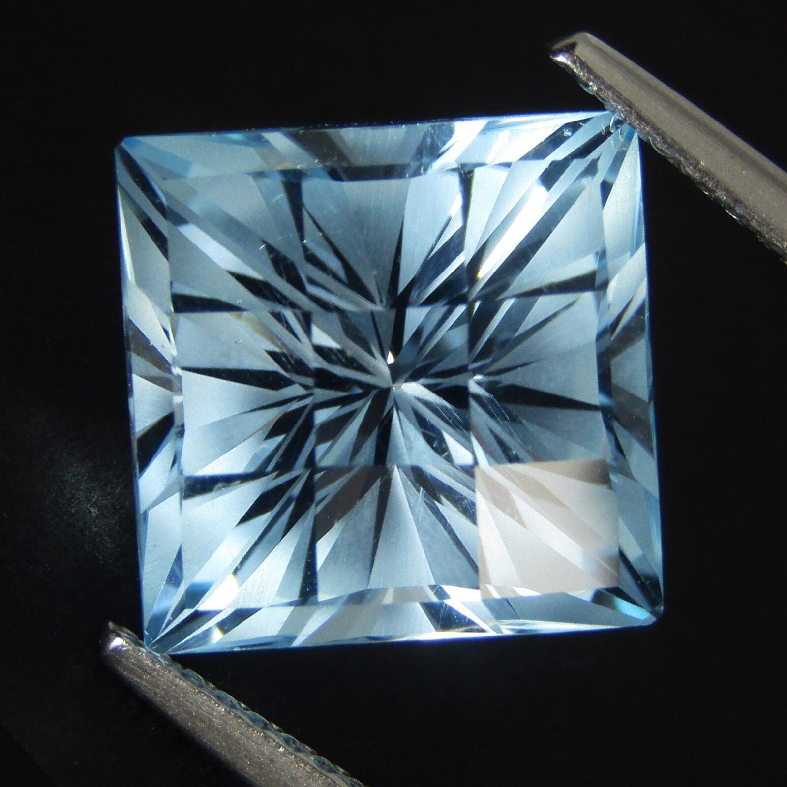 11.30Cts Glorious Natural Sky Blue Topaz 11.2mm Pixel Cut Loose Brazil Gemstone