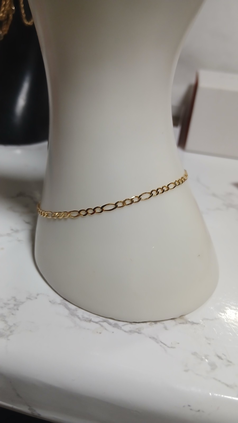 9ct Yellow Gold Bracelet.