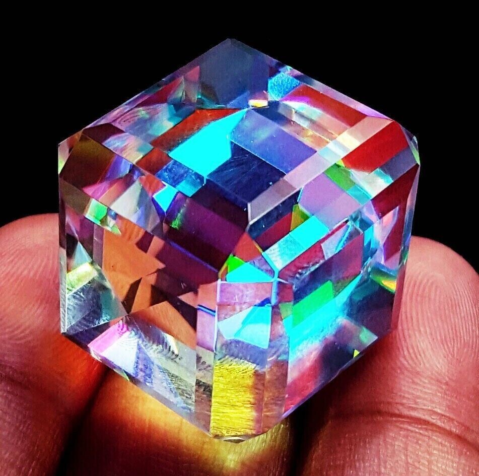 Certified 200 Ct Natural Cube Cut Rainbow Color Mystic Quartz Loose Gemstone 1