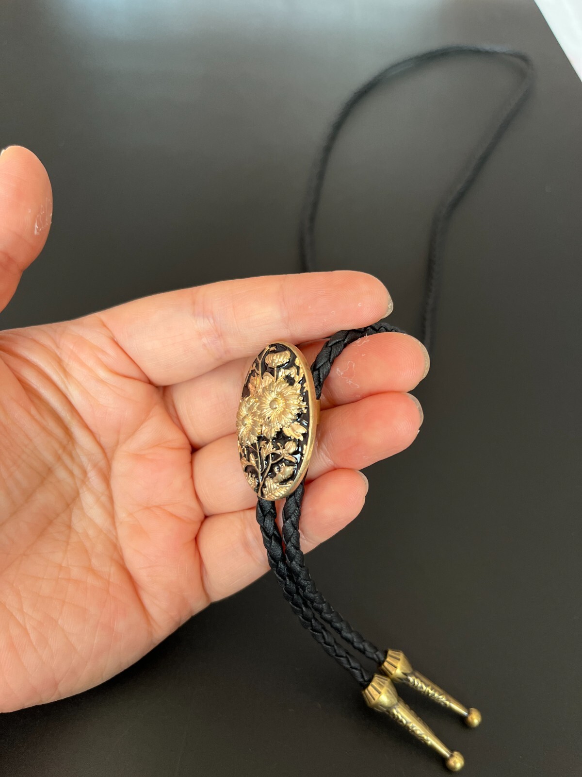 Vintage Carved Enamel Drop Glaze Chrysanthemum Bolo Tie Western Wedding Necklace