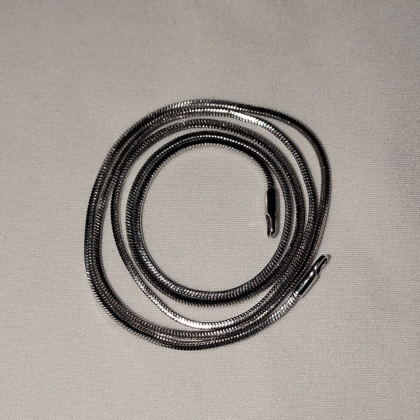 Silver Tone Metal Snake Chain Necklace, Chain Style Jewelry, No Stone