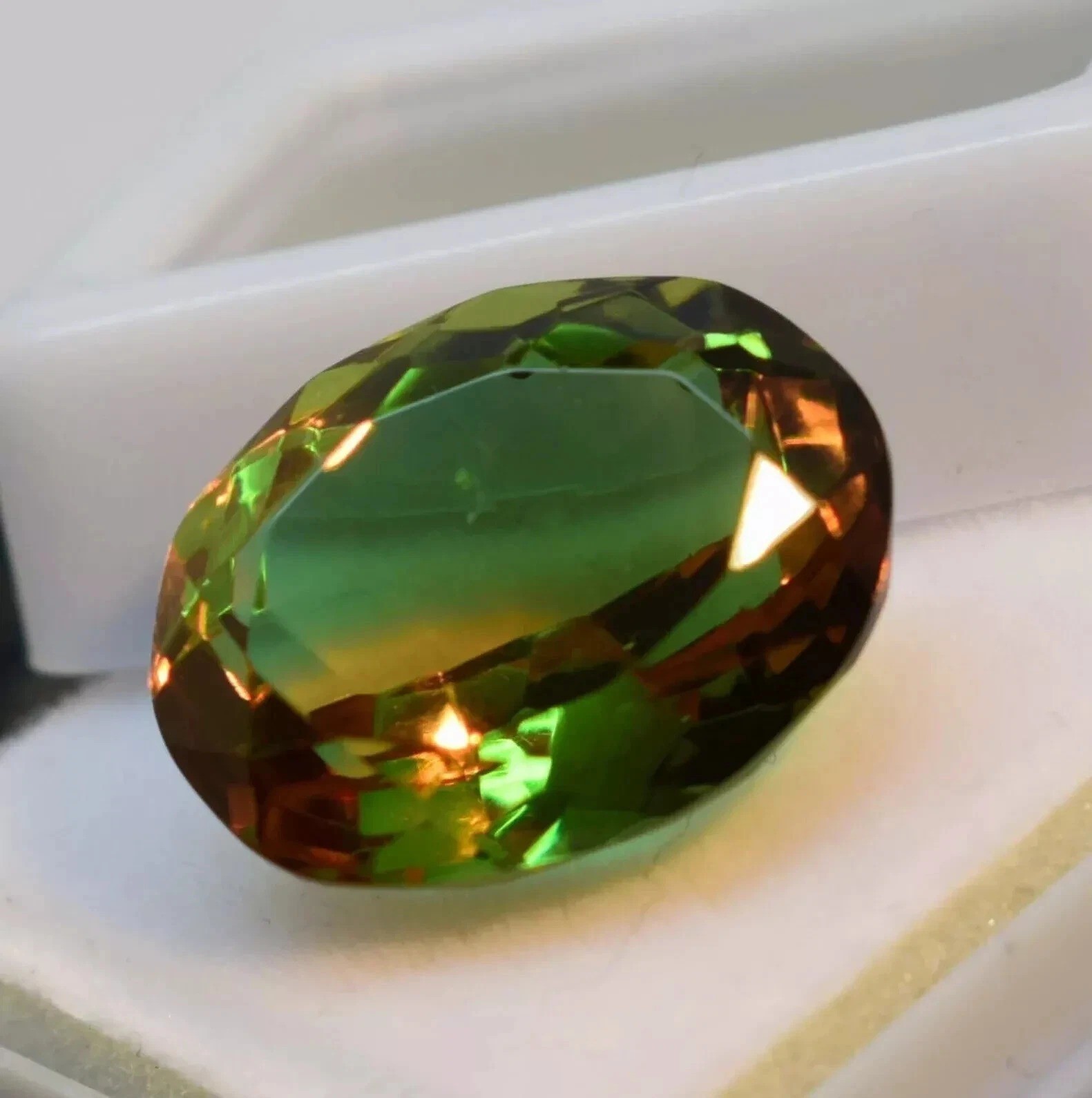 Alexandrite Colour Changing Oval Cut 21+ Ct Natural Certified Loose Gemstone