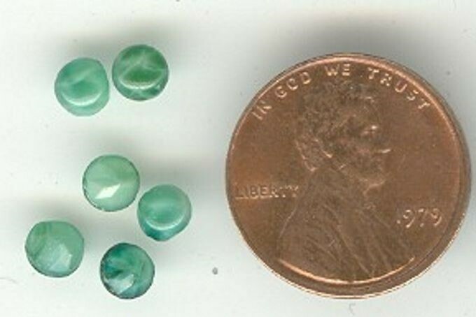 500 PIECES VINTAGE GLASS GREEN TOURMALINE 4mm. RHINESTONE ROUND GEMS S877