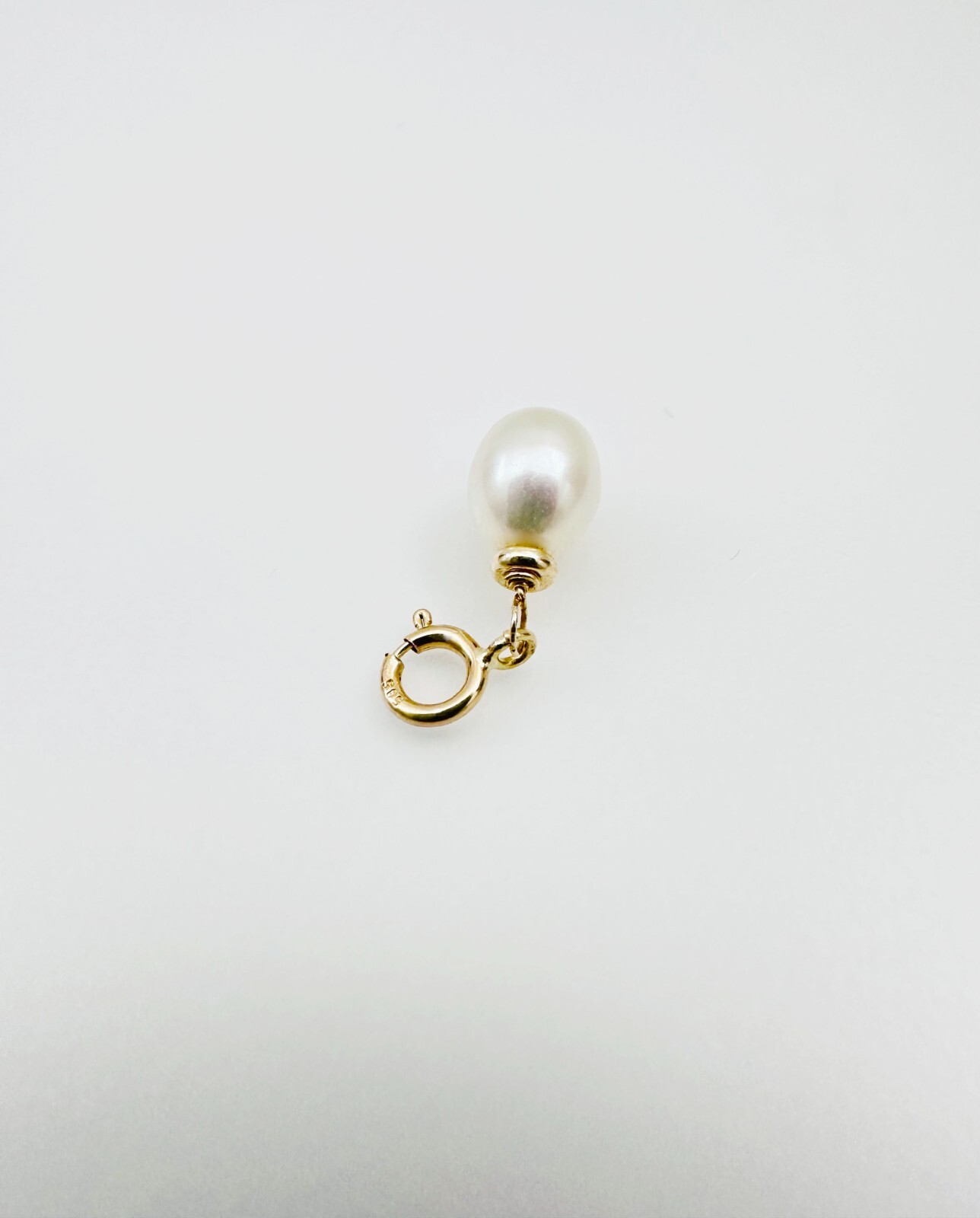 14K Solid Yellow Gold Dangle Baroque Pearl Small Charm Pendant w/Spring Clasp