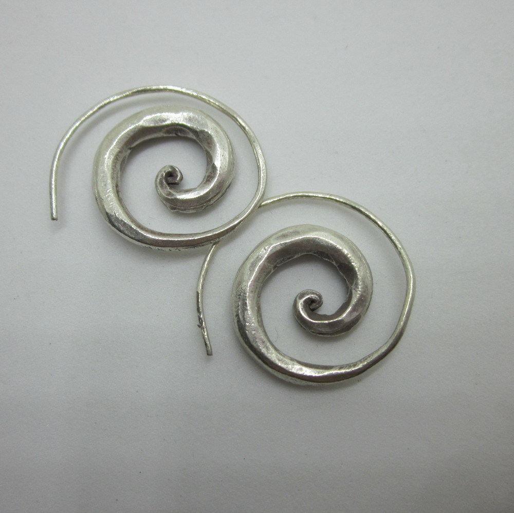 Orecchini d’argento Hill Tribe Fine Sterling Silver Earrings Spiral Hammered Lux