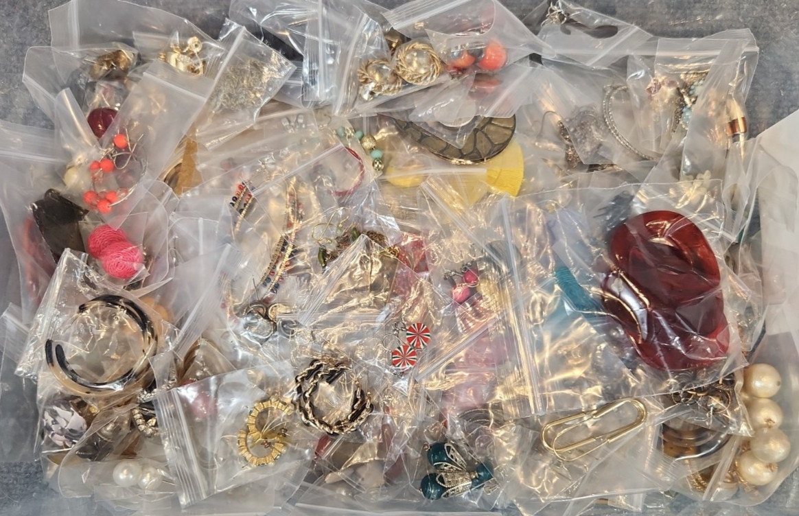 Jewelry Wearable Earring Collection 5 Lbs Matched Pairs Lot #687 See Description