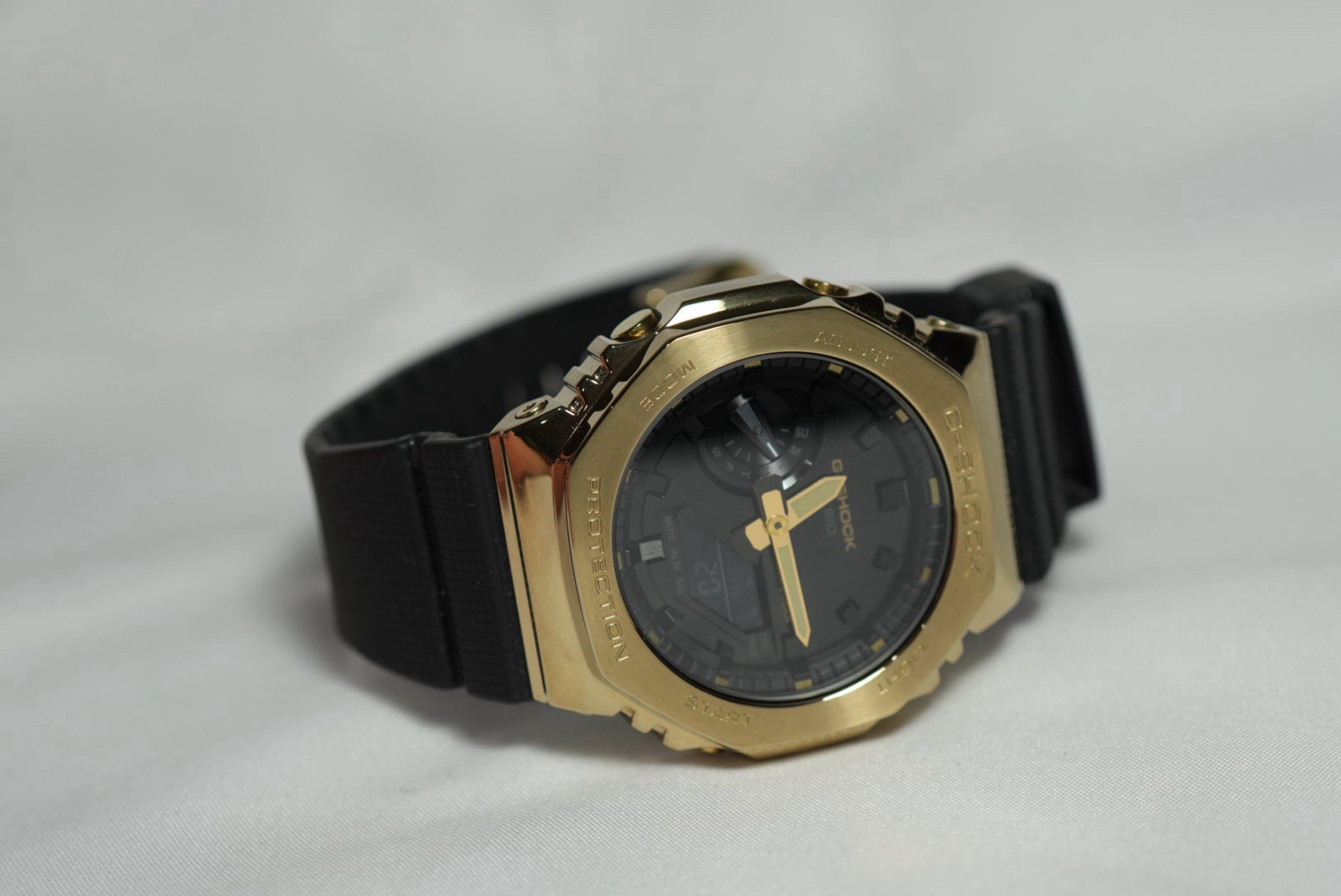 Casio G-SHOCK GM-2100G Gold Octagon Case Analog-Digital Quartz Black Resin