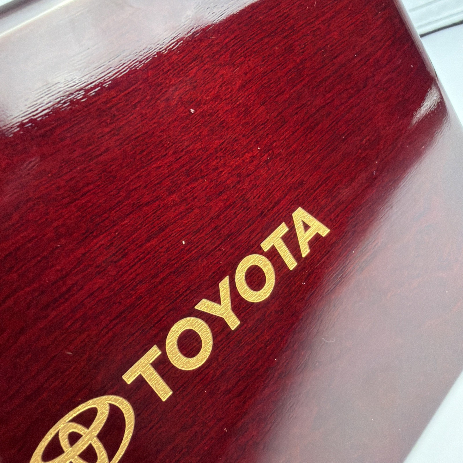 Toyota Rosewood Valet Desk Box Carbon Fiber Pen Sticky Notes Piano Finish