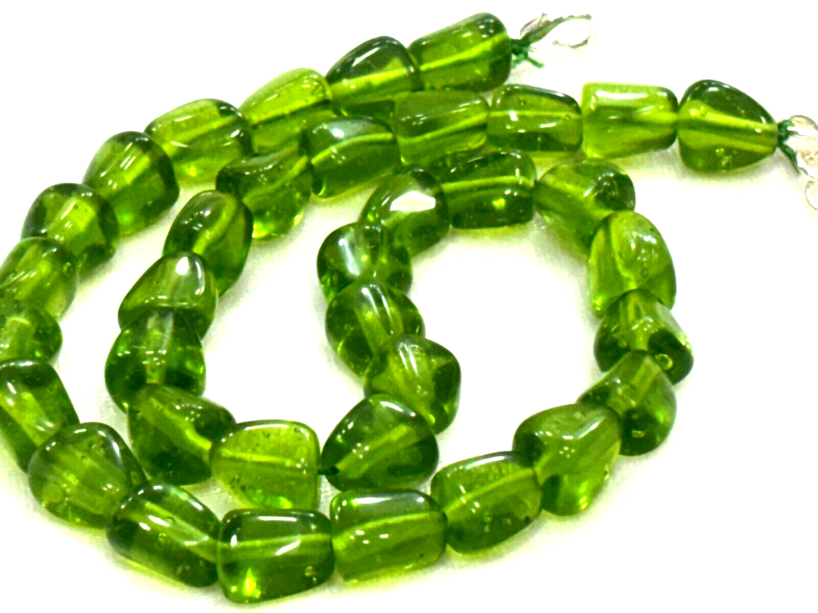 Peridot Quartz Nuggets Smooth 10 mm Gemstone Beads 18″Inch 1 Necklace