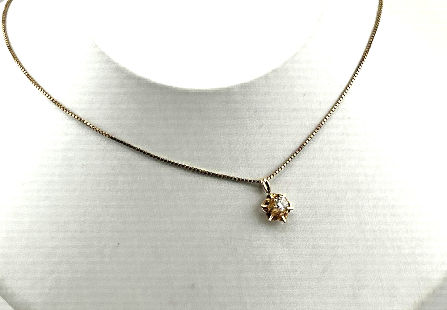 14K yellow gold Diamond Star chain necklace Ciani 16″ L box chain Italy 3.35g