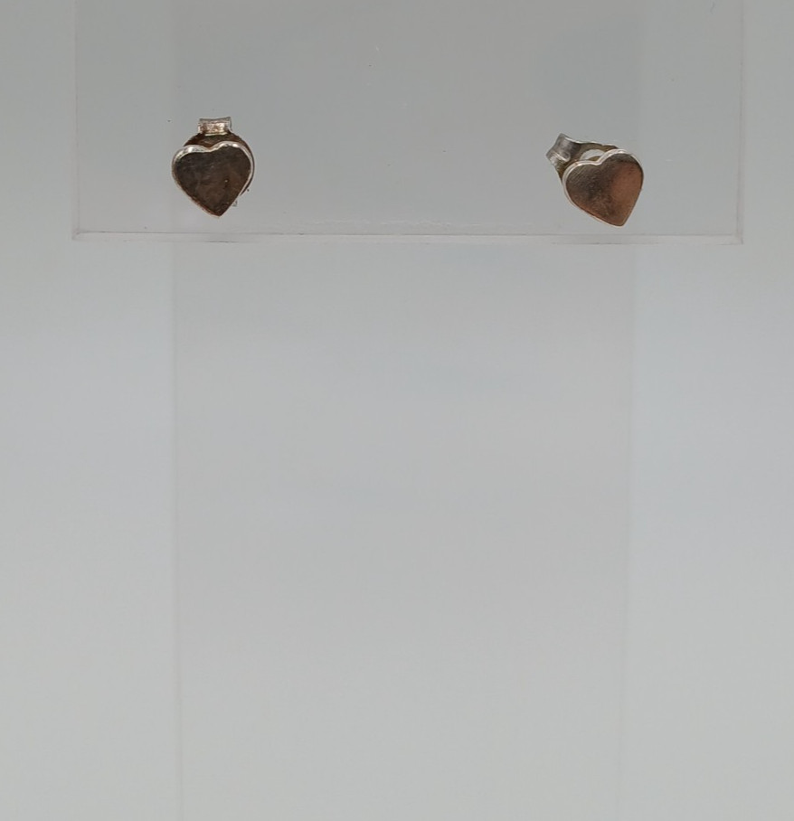 VTG Heart Stud Earrings 0.25in Silver Lightweight Everyday Wear Dainty READ