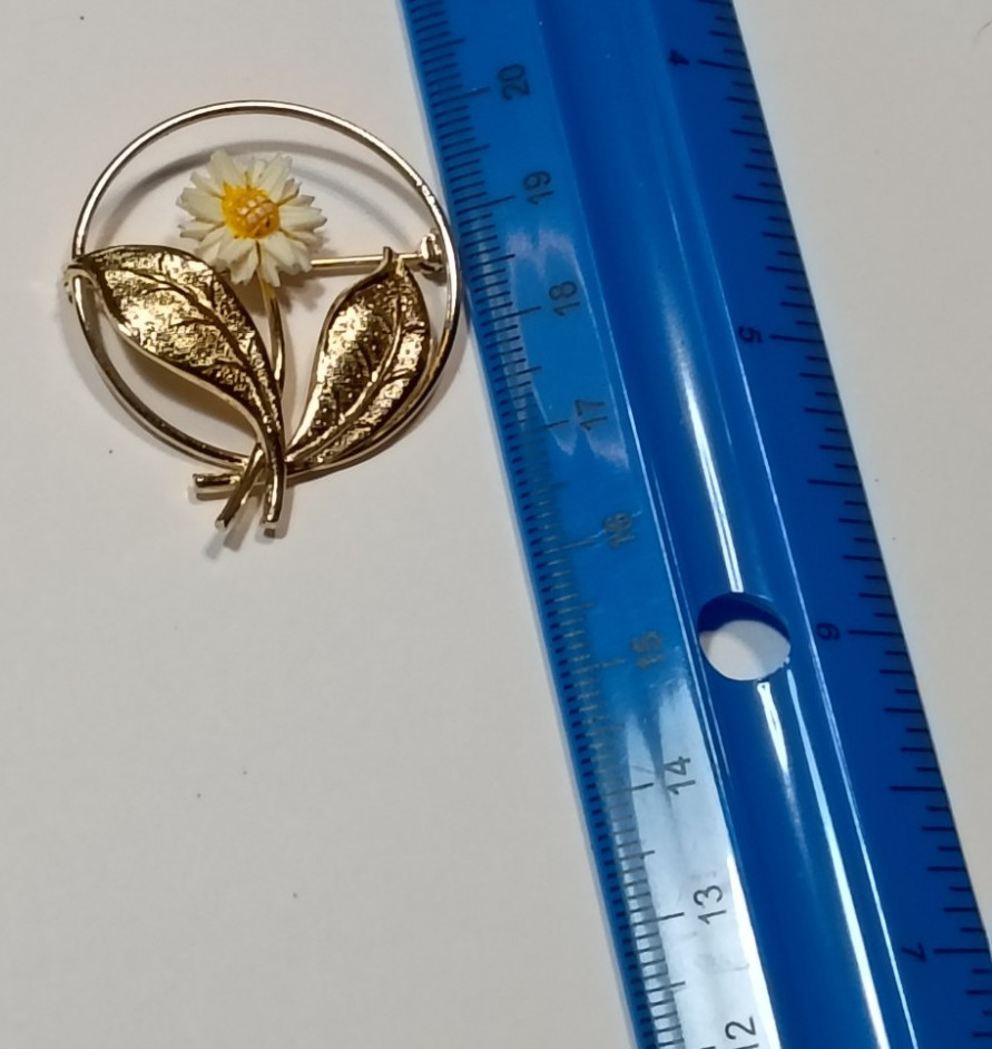 12k Gp A&Z Gold Tone Flower Leaf Circle Brooch Pin White Daisy Met