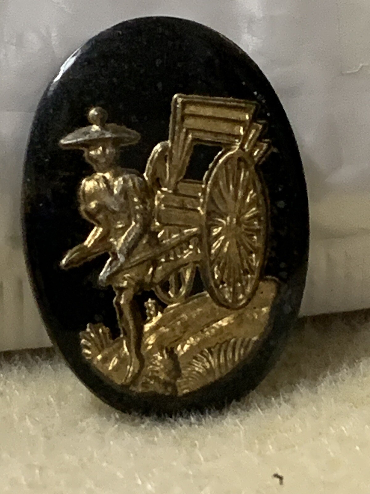 *INVENTORY SALE*LG. ANTIQUE GERMAN CRYSTAL INTAGLIO RICKSHAW BLK./GOLD 30X22MM