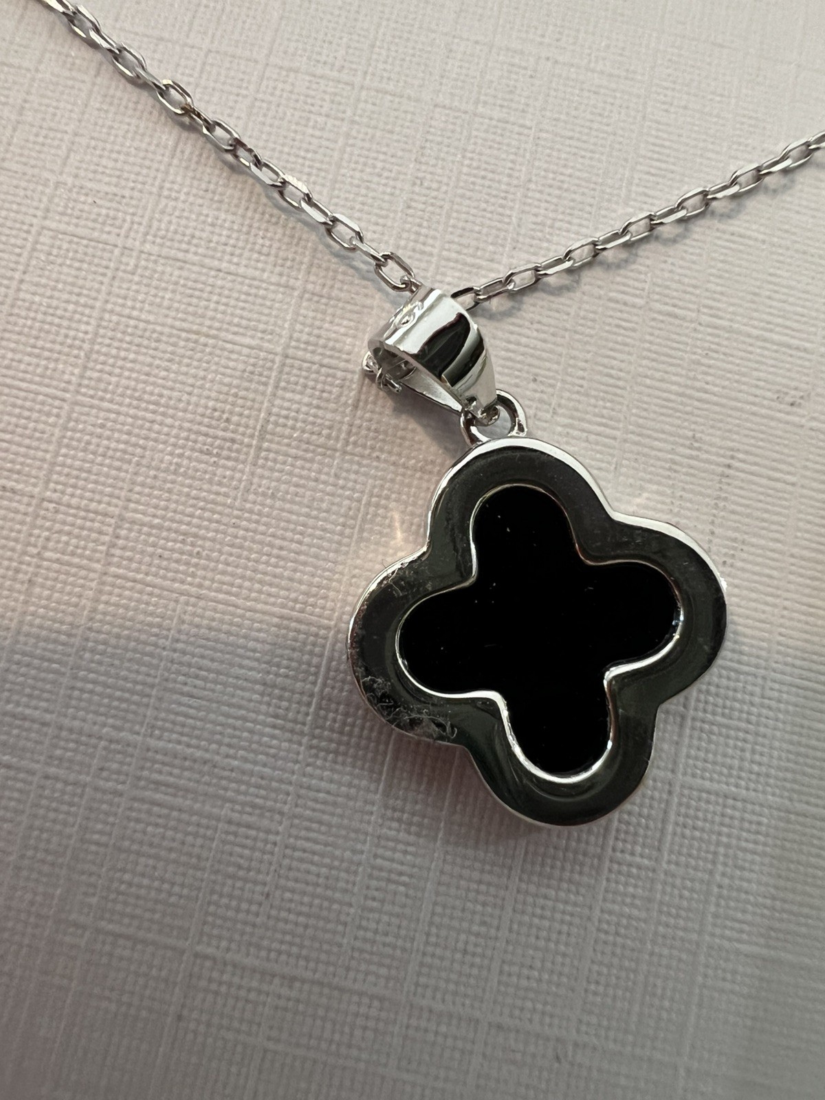 Isabella M Sterling Silver Cubic Zirconia Necklace clover shape pendant NIB