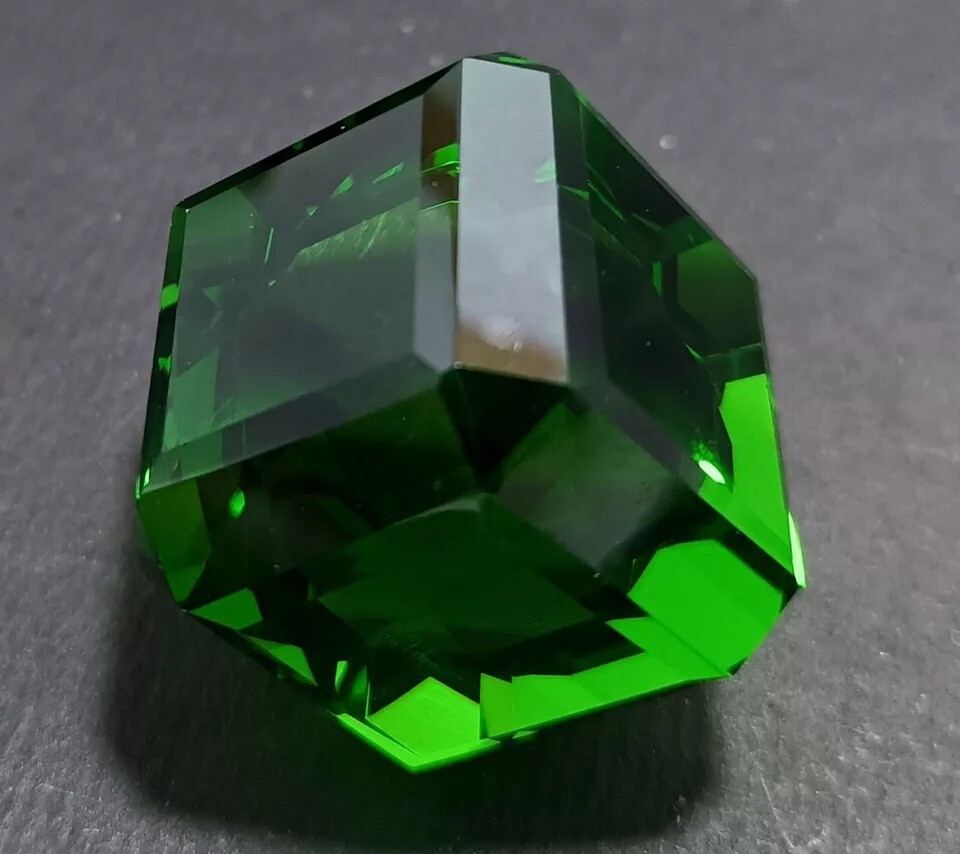 257.95 Ct Brazilian Cube Cut GREEN Topaz Loose Natural EGL Certified A++Gemstone