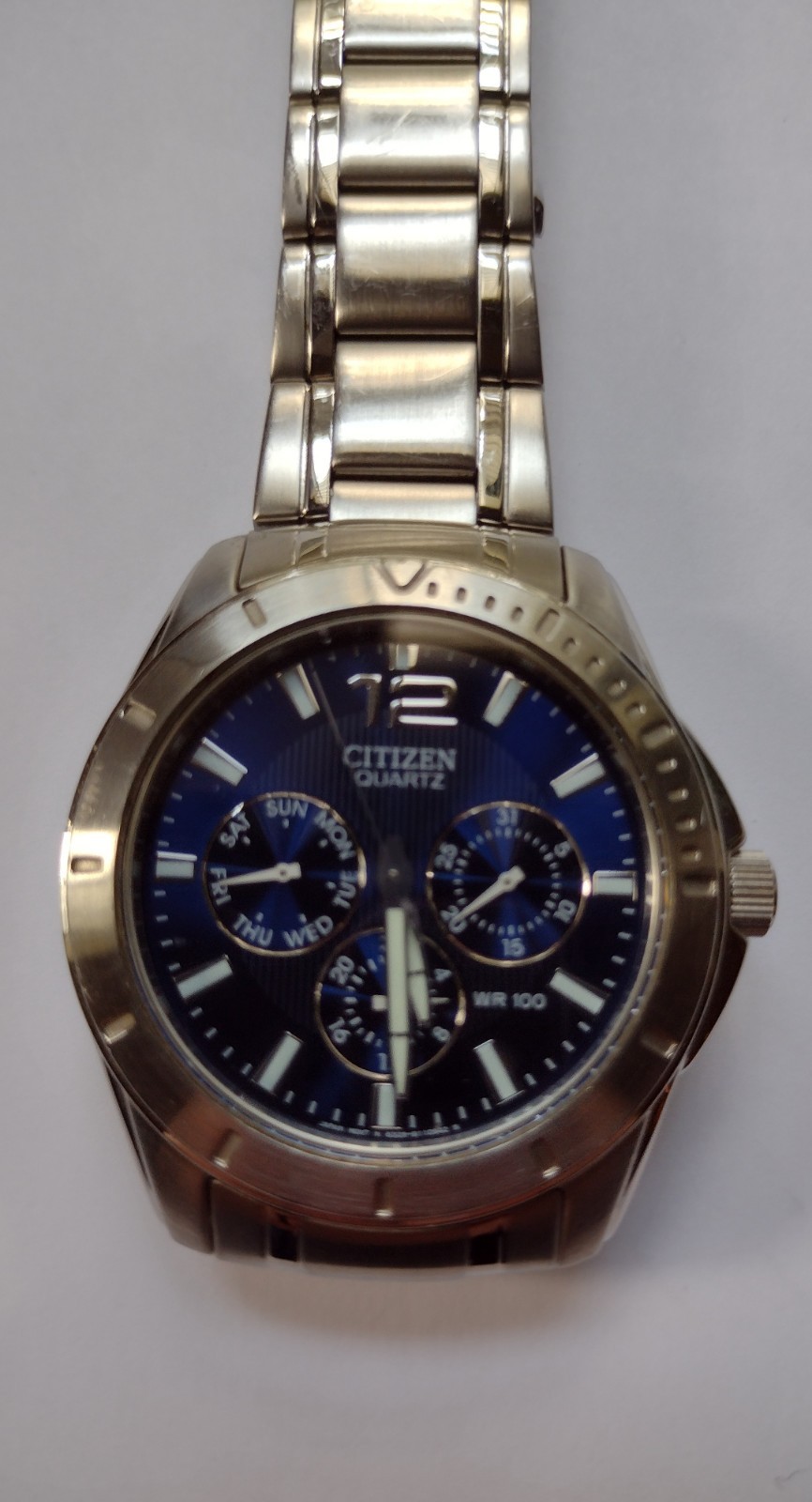Citizen Quartz Royal Blue Stainless Steel Men’s Watch. SEE DESCRIPTION/PHOTOS