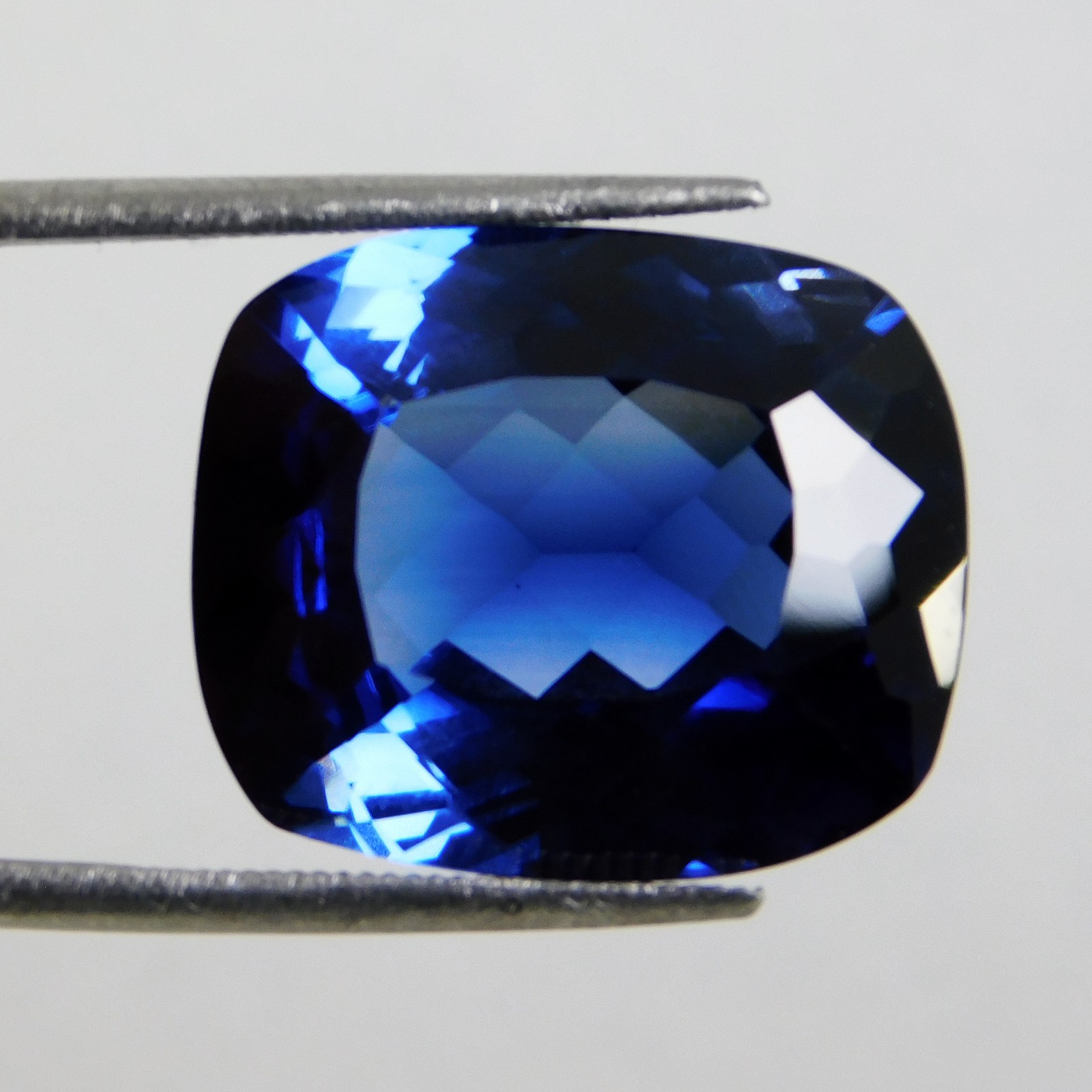 Natural Ceylon Blue Sapphire 29.10 Ct Cushion FLAWLESS Certified Loose Gemstone