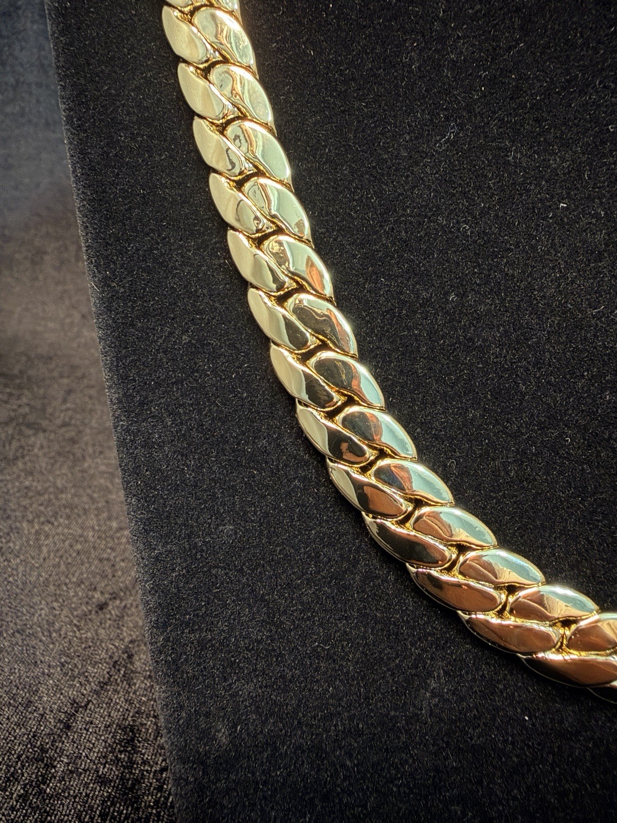 Miami Cuban 24in 11.5MM 14k Gold filled necklace. Hypoallergenic. Brand New.