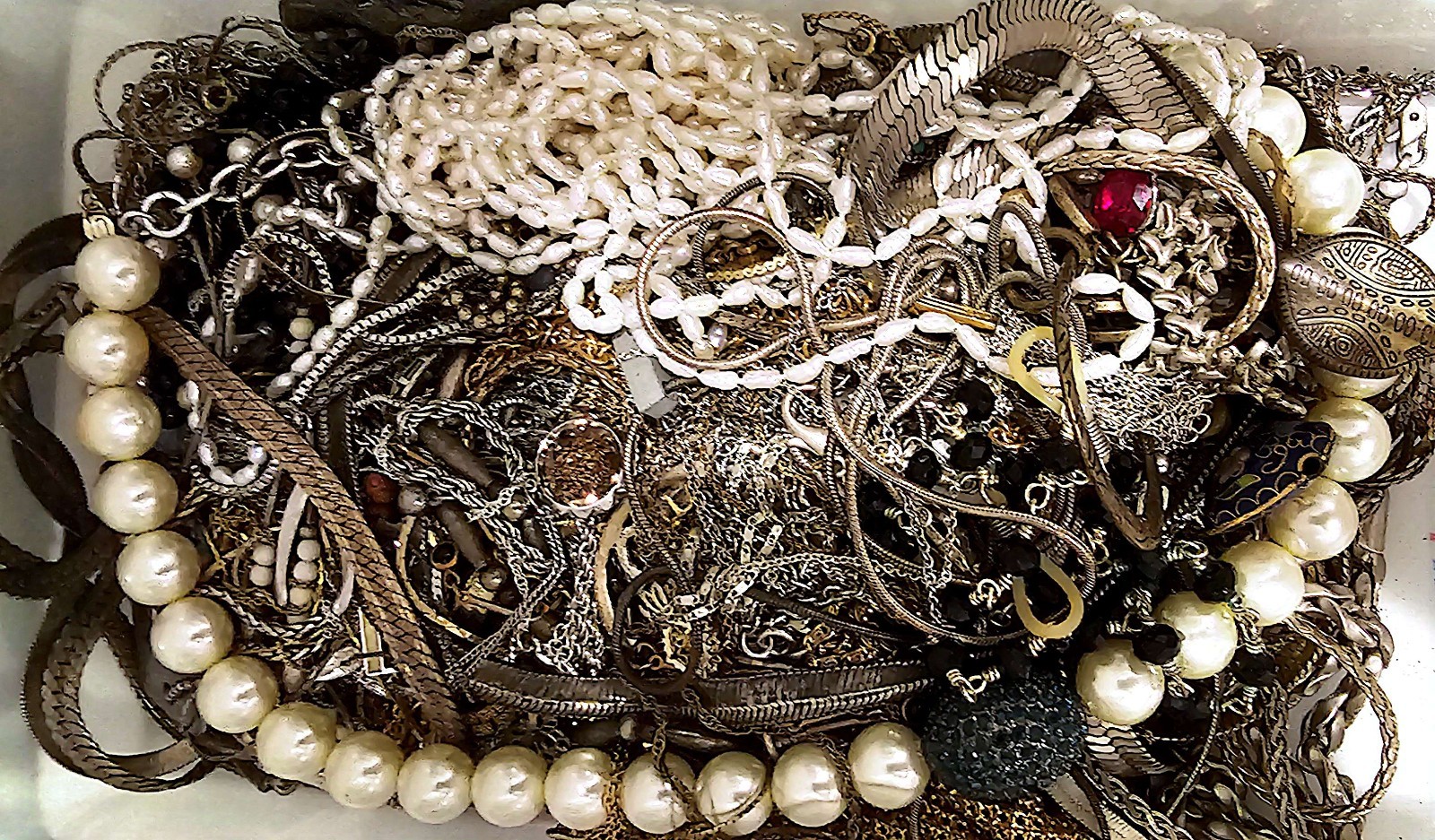 Jewelry Lot Good Wear Resell Brooch Art Estate Vintage Modern 5 Pc NO Junk – BUY