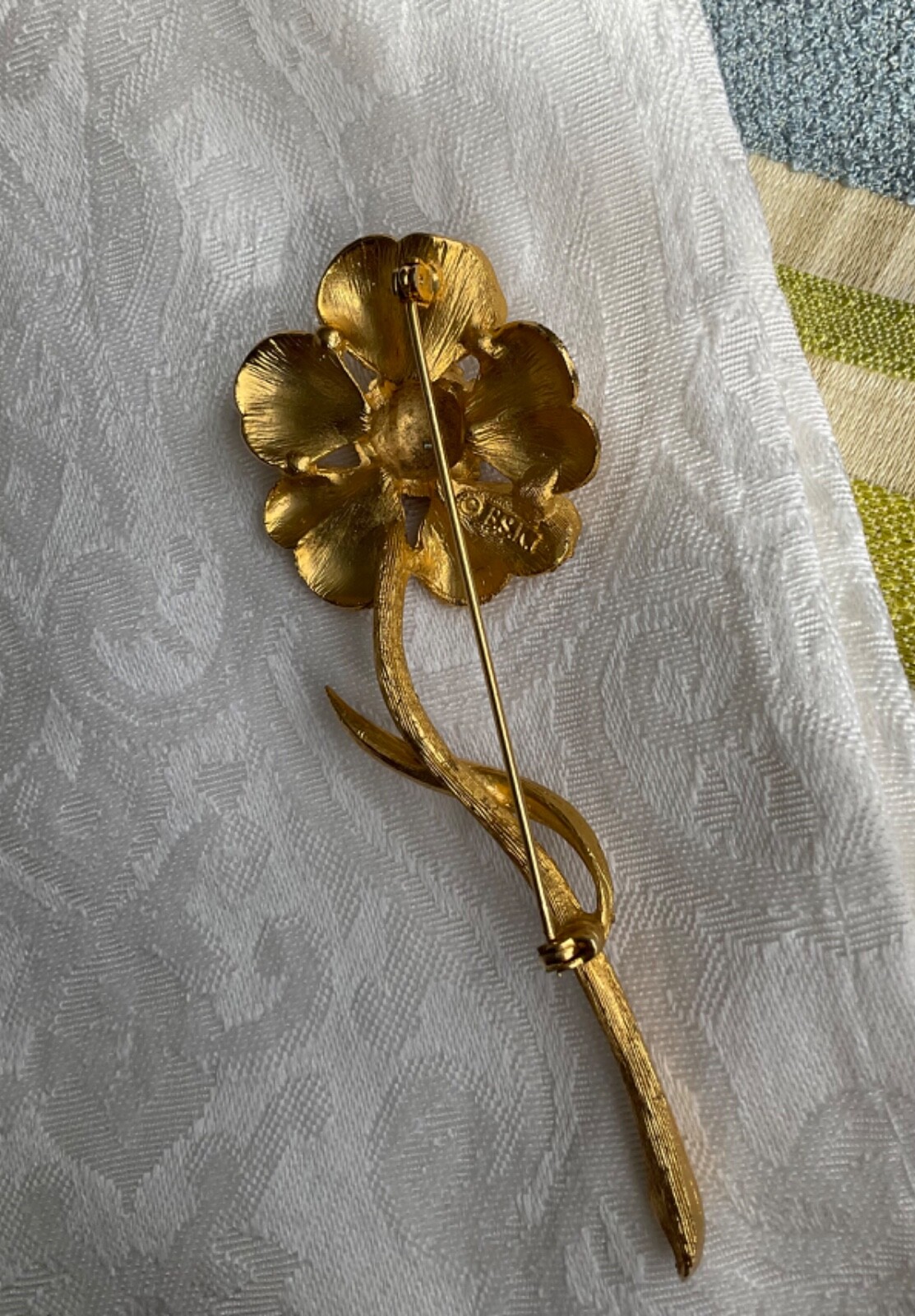 VINTAGE 1950s signed BSK satin brushed Gold Filled large flower brooch 4”
