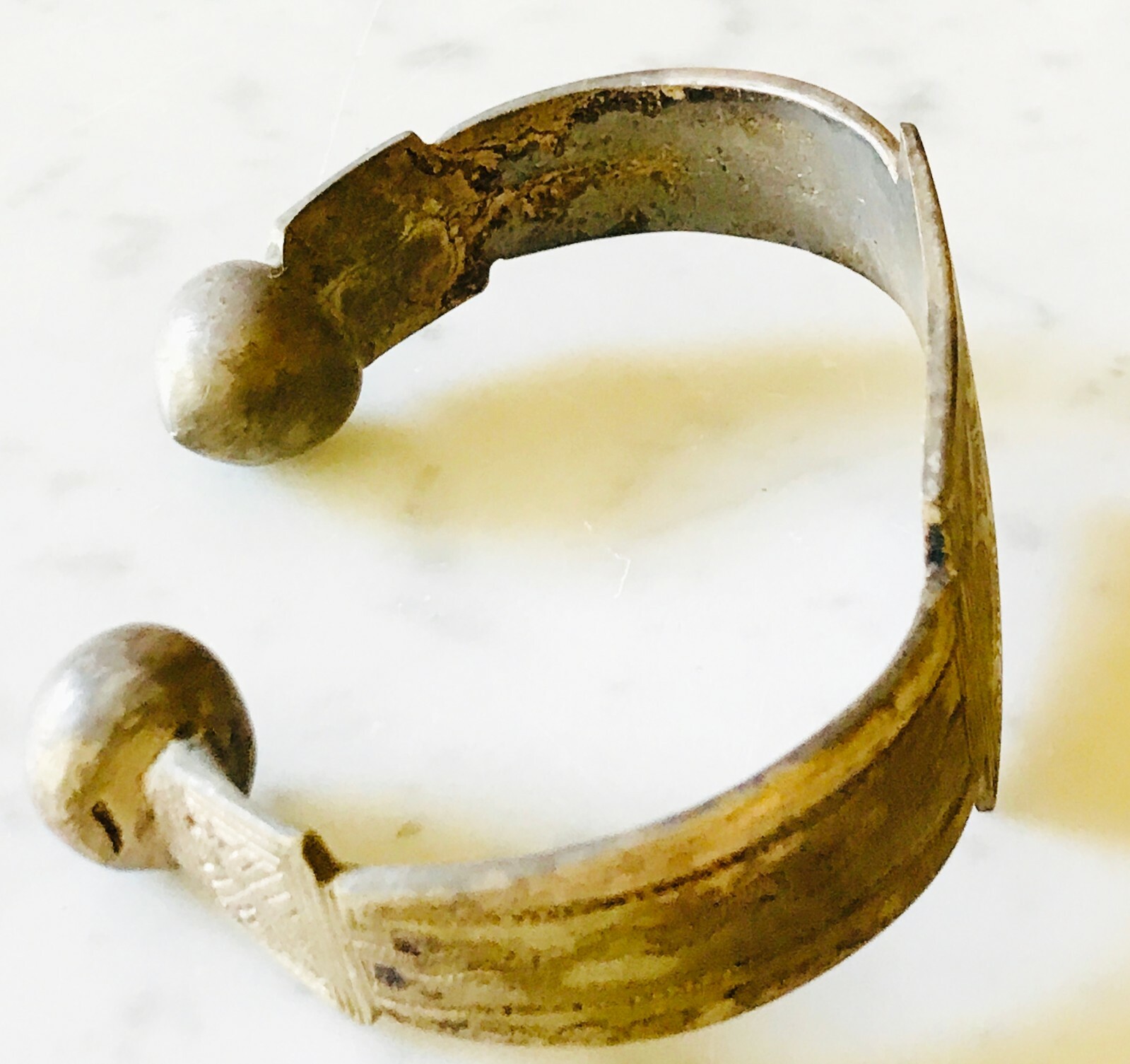 VINTAGE ANTIQUE AFRICAN BRACELET MORE THAN 50 YEARS OLD.