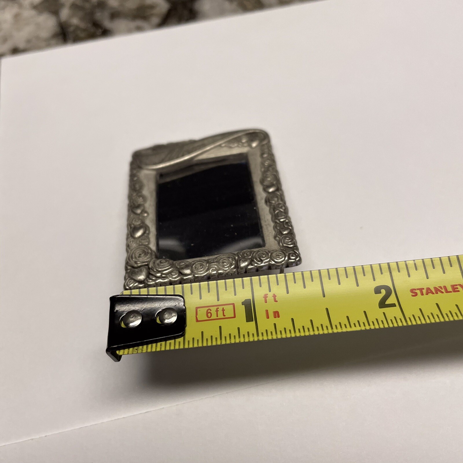 Brooch Pin Pewter Tone – MOM – Also Stands Up As A Picture Frame