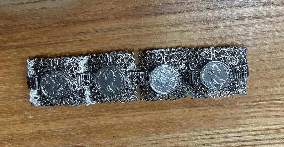 Vintage Coin Link Bracelet very light weight