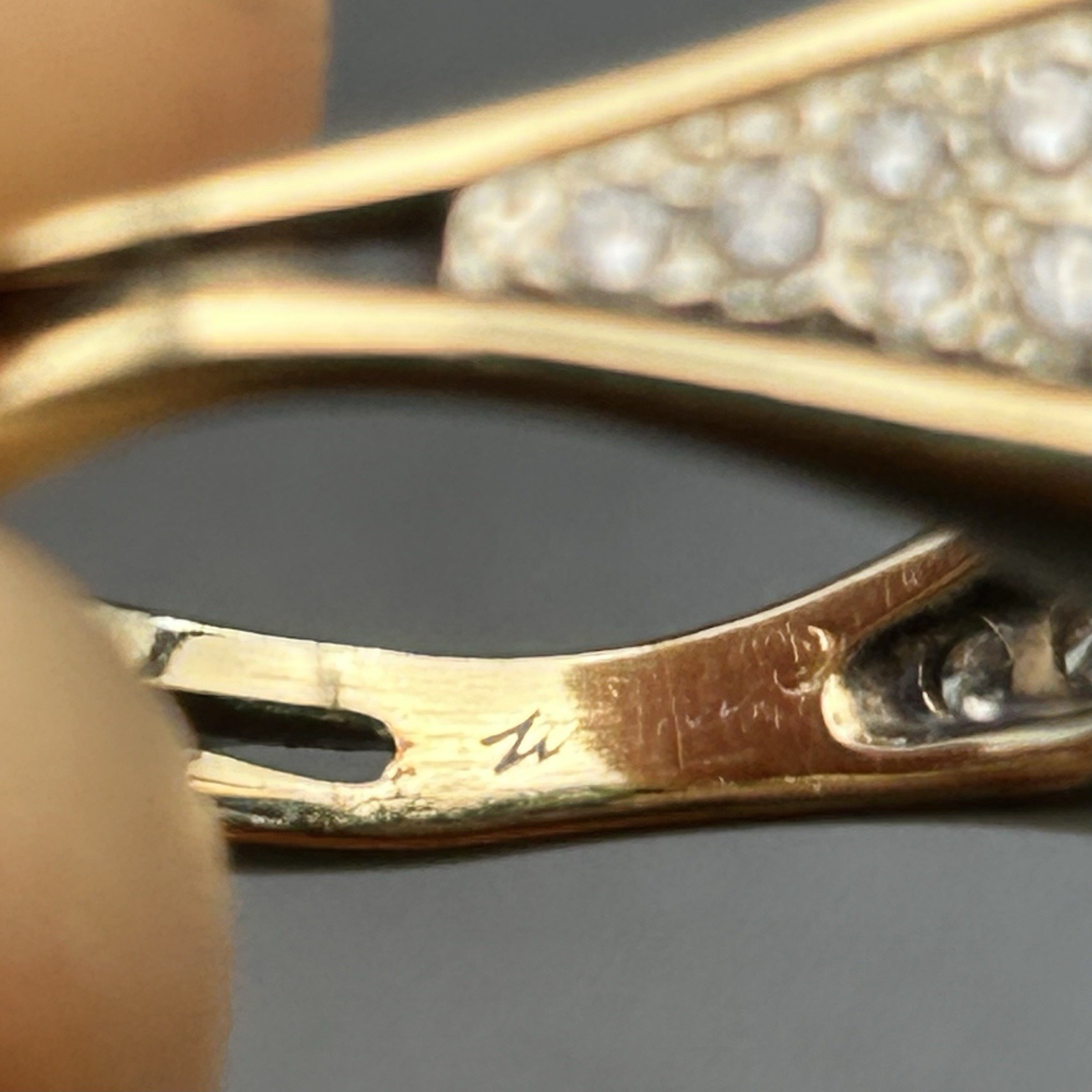 Vintage 14K Yellow Gold Emerald Cut Blue Topaz Pave Diamond Cocktail Ring Size 6