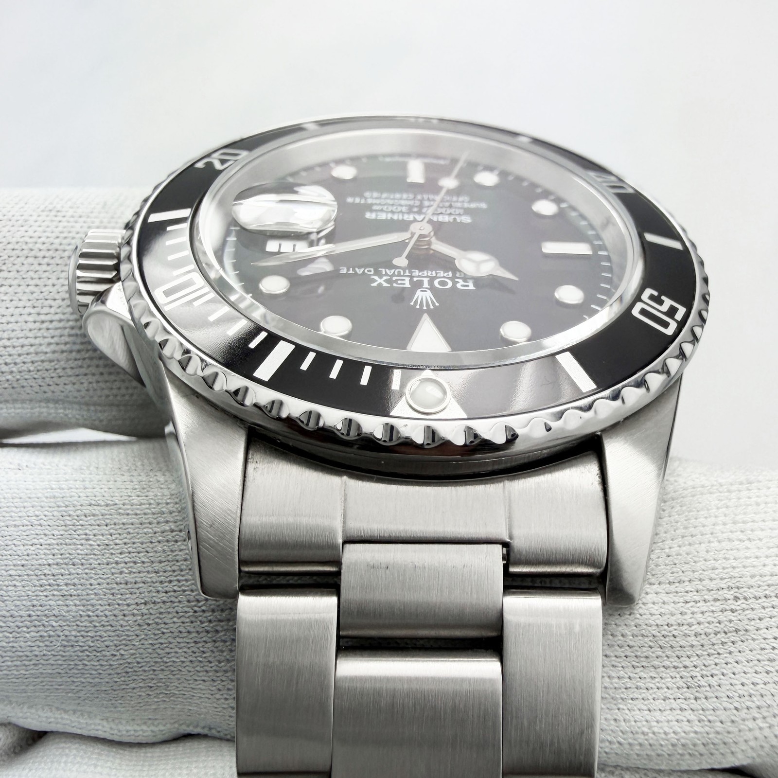 1987 Rolex Submariner Date 168000 40MM Black Dial Stainless Steel