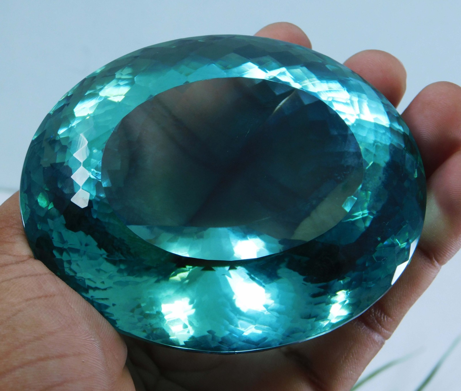 Certified 1544.60 Ct Natural Brazilian Blue Aquamarine Oval Cut AAA+ Gemstone