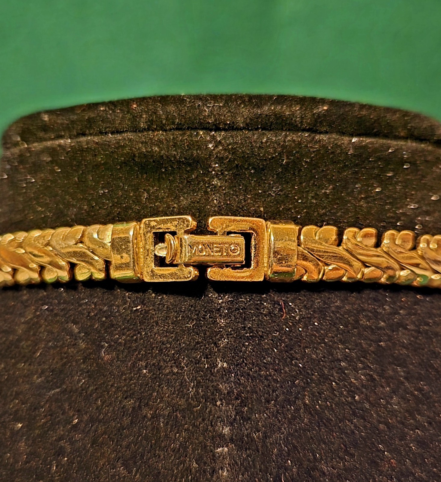 Monet Signed Gold Tone Herringbone Chain Necklace, Box Closure