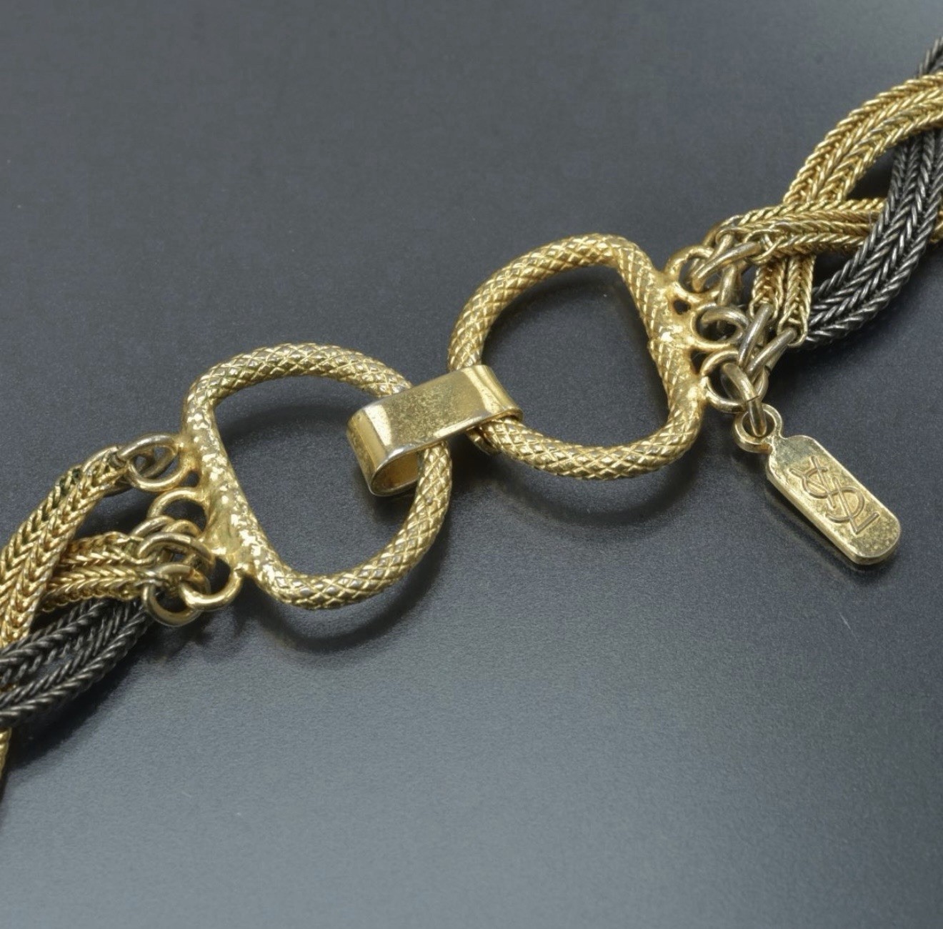 YVES SAINT LAURENT VINTAGE NECKLACE