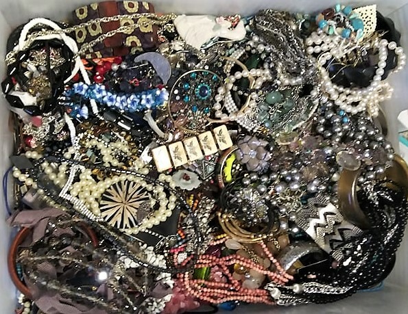 Huge Jewelry Hunt Lot 3 LBS Unsearched Unsorted Piece Parts Tangles Rhinestone +