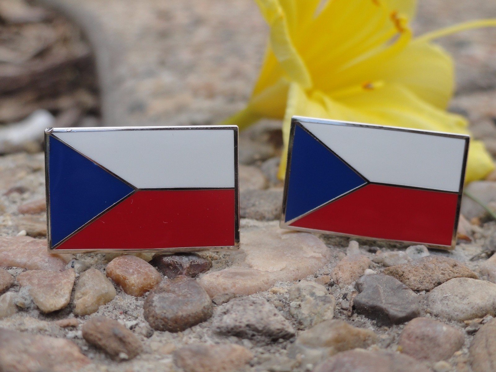 Czech Republic Flag Cufflinks–Western Eastern Europe European Prague