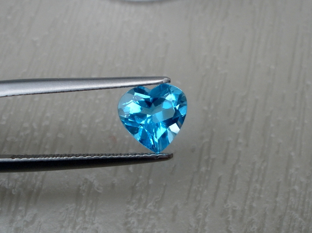 Swiss Blue Topaz Heart Loose Faceted Natural Gem 8mm